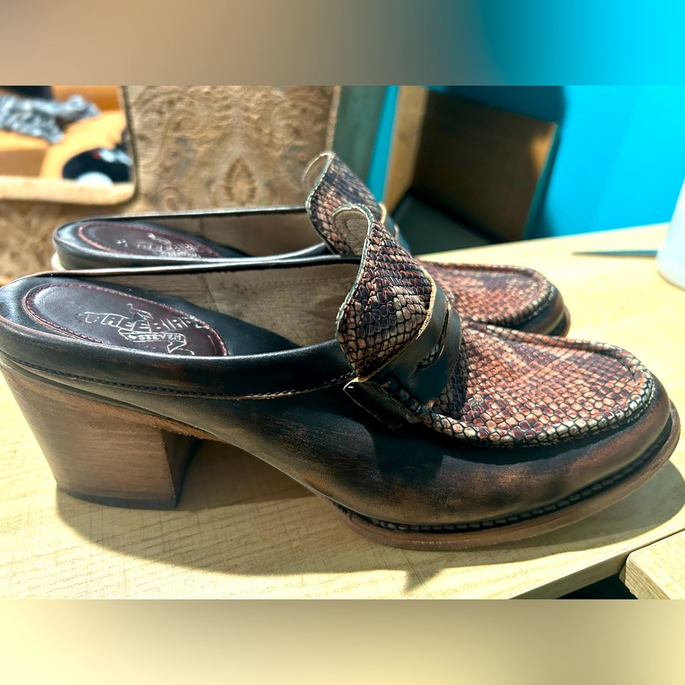 Freebird by Steven slip on booties women’s size 12